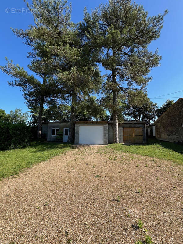 Maison à TONNAY-CHARENTE