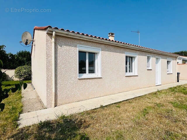 Maison à NIEUL-SUR-MER