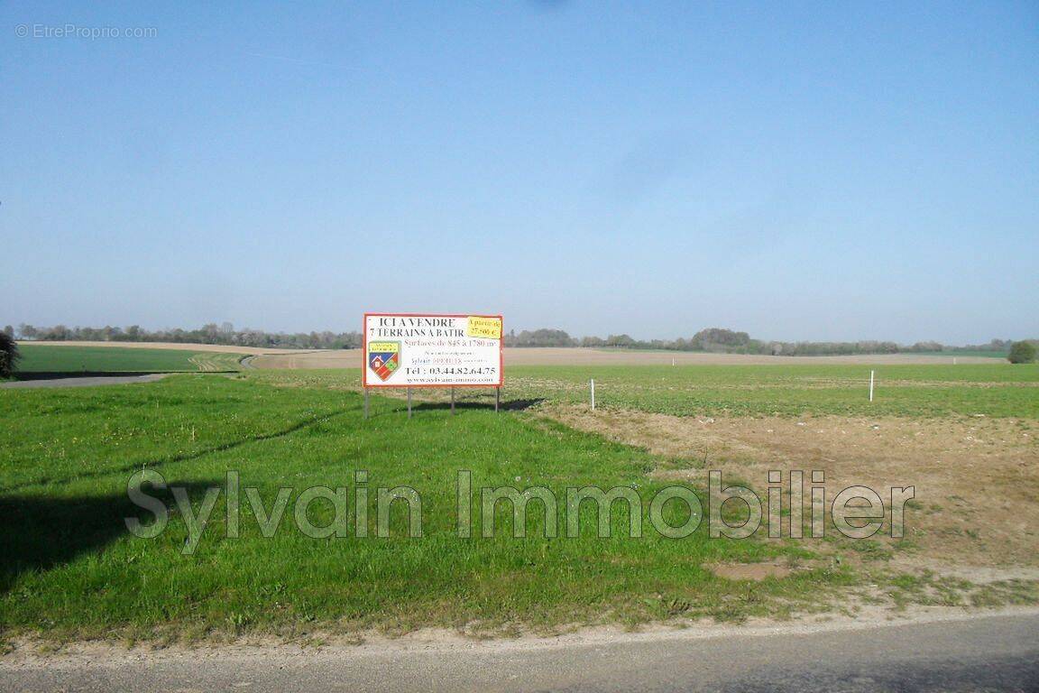Terrain à ERNEMONT-BOUTAVENT
