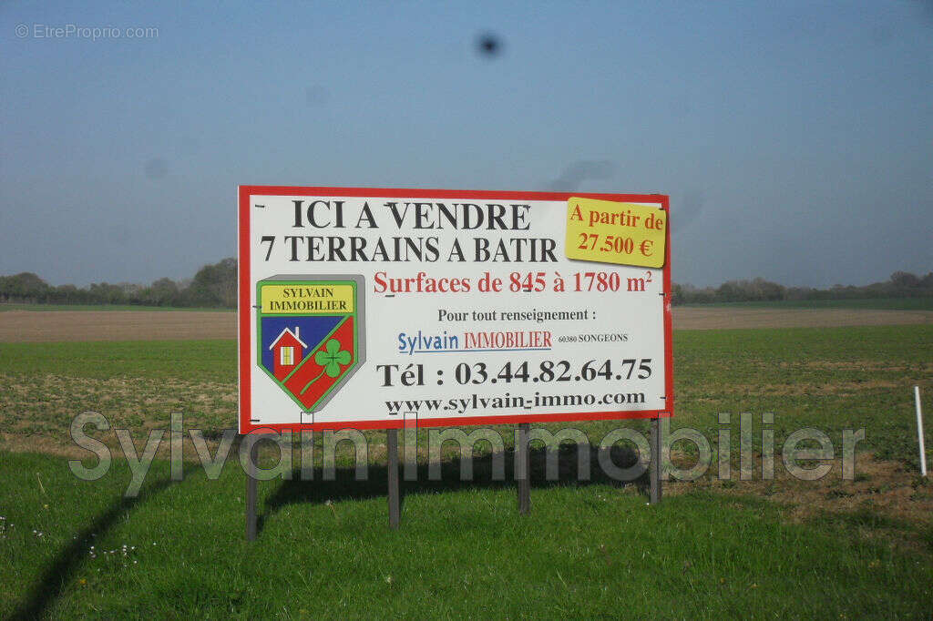 Terrain à ERNEMONT-BOUTAVENT