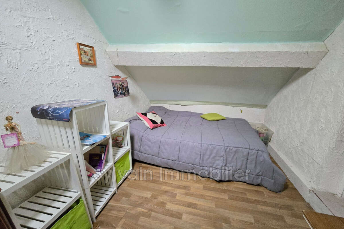 Maison à GRANDVILLIERS