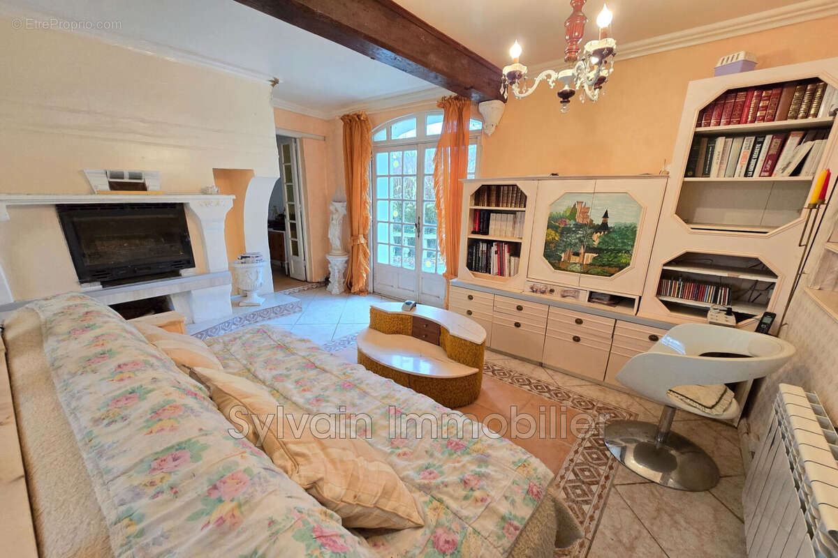 Maison à GRANDVILLIERS