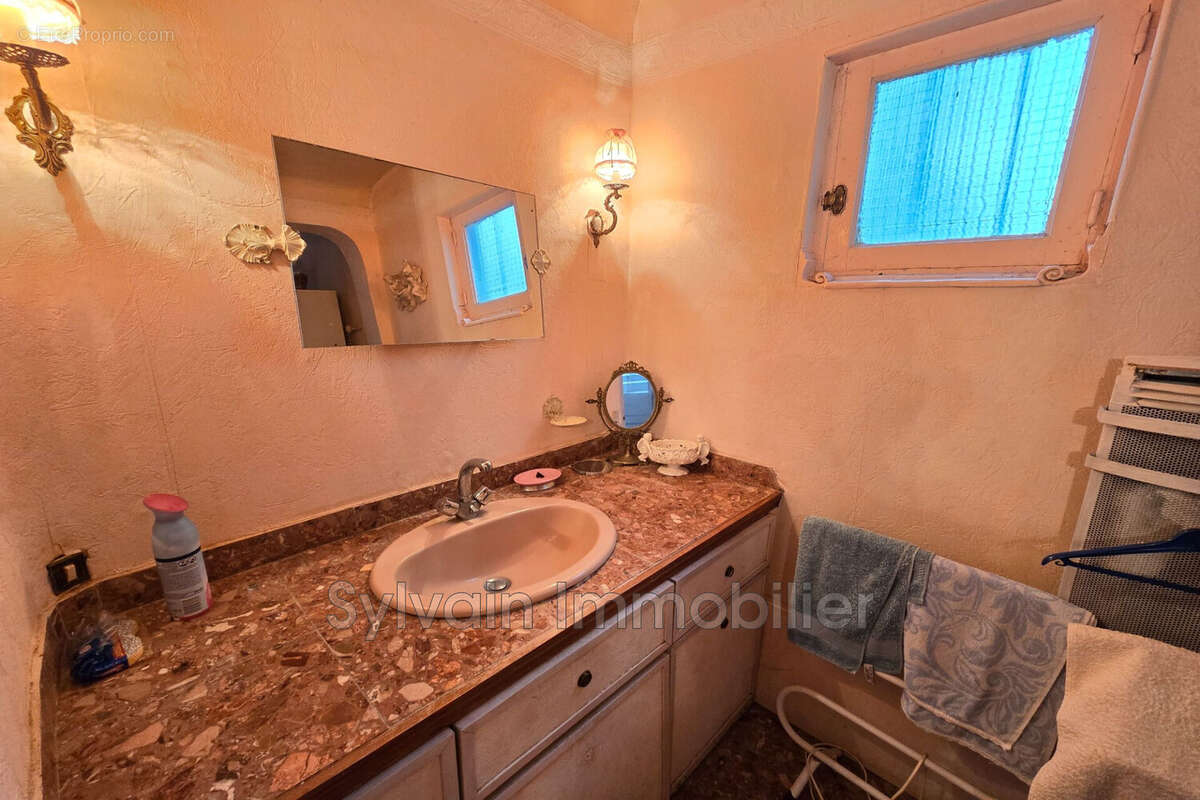 Maison à GRANDVILLIERS