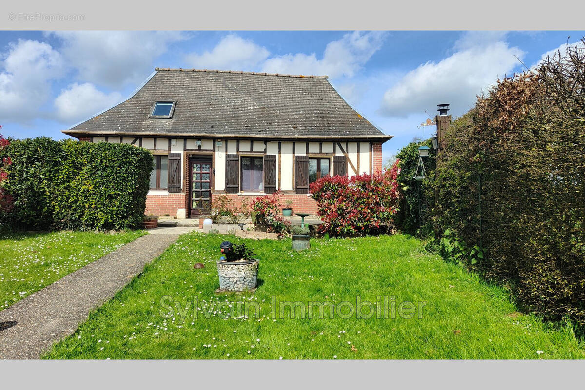 Maison à GRANDVILLIERS