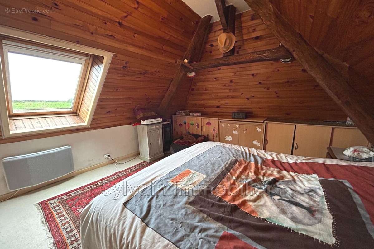 Maison à GRANDVILLIERS