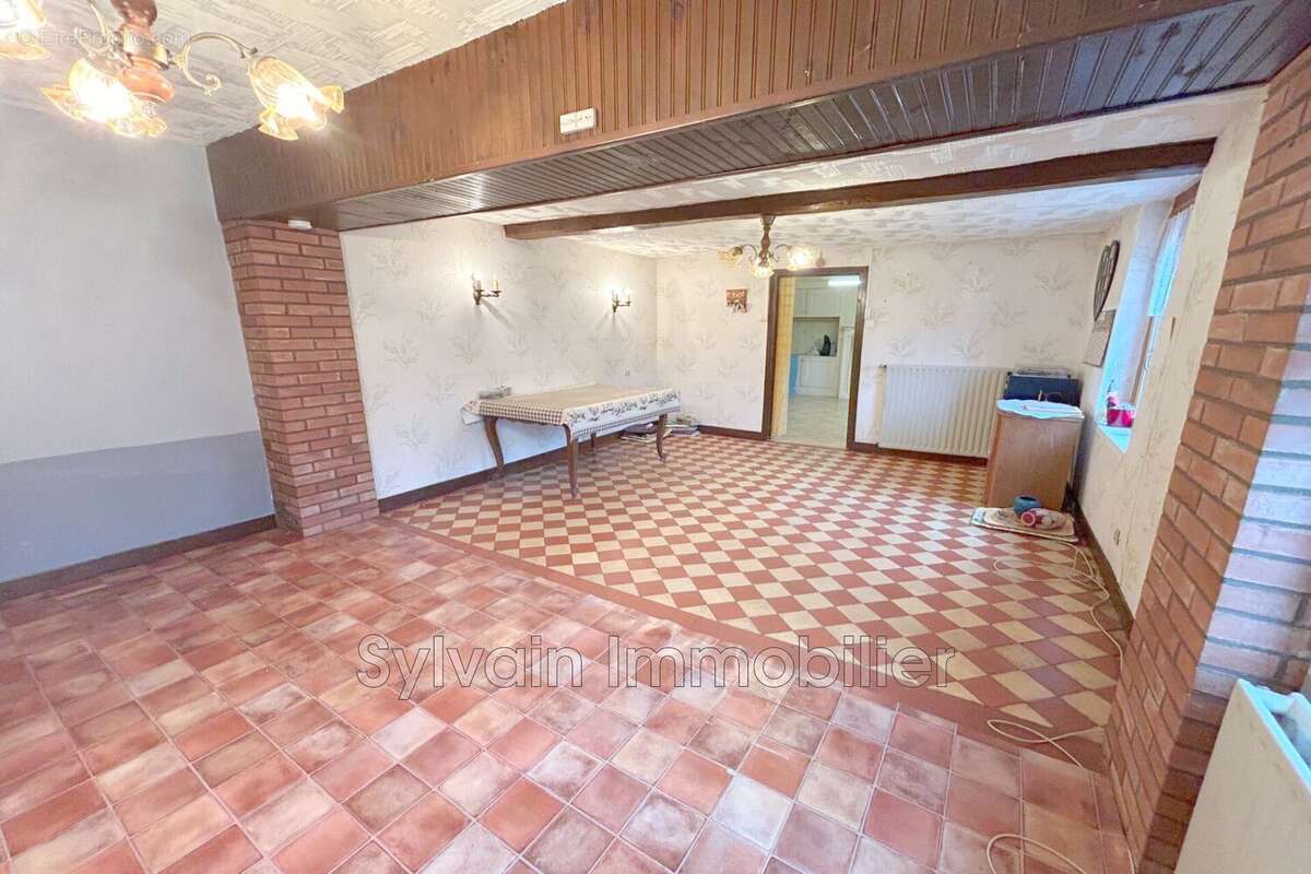 Maison à MONCEAUX-L'ABBAYE