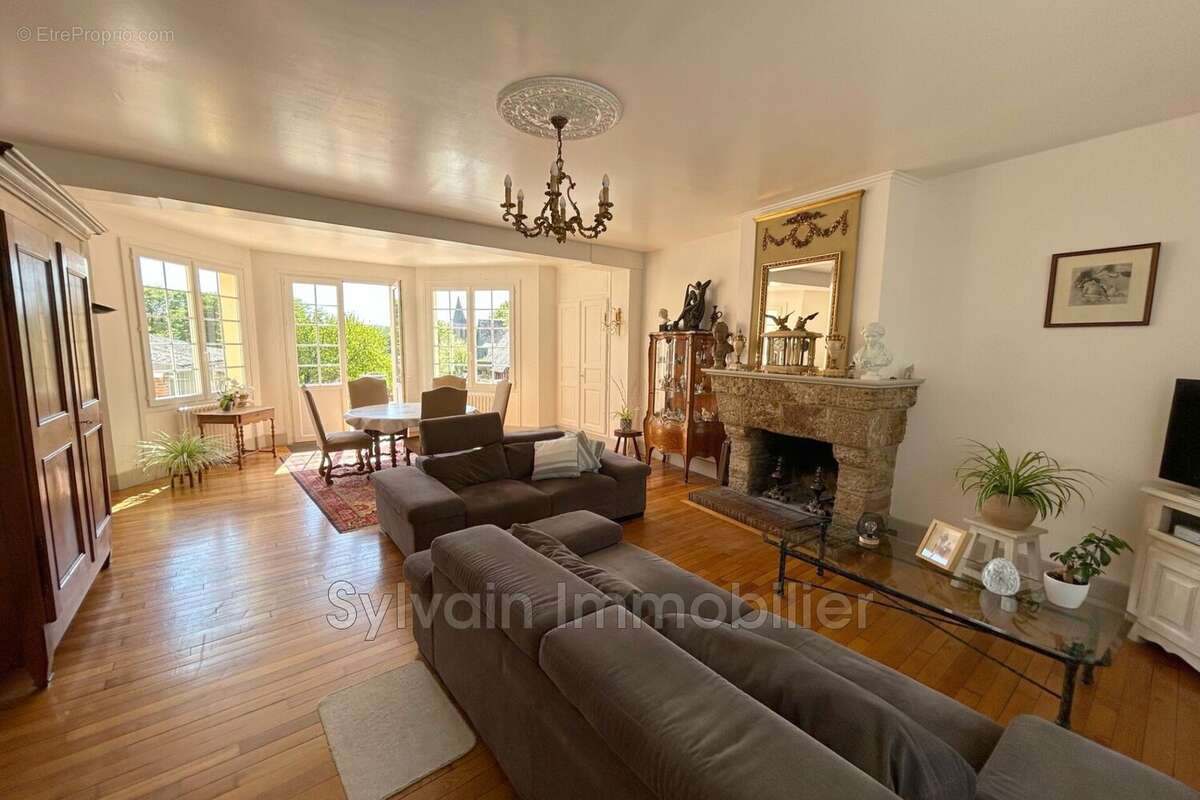 Maison à MILLY-SUR-THERAIN