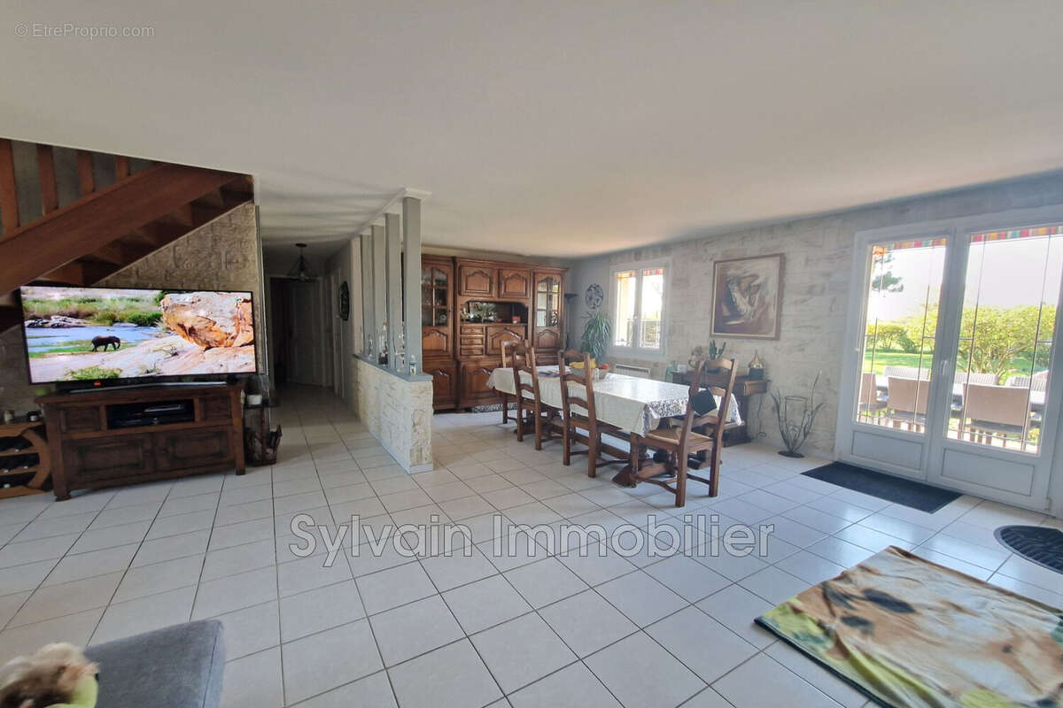 Maison à FORGES-LES-EAUX