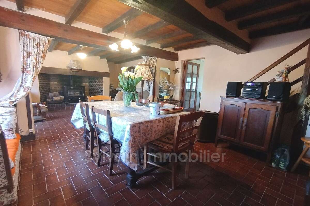 Maison à NEUFCHATEL-EN-BRAY