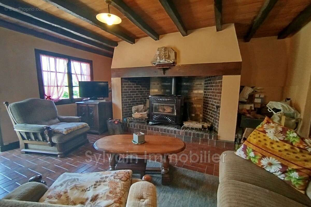 Maison à NEUFCHATEL-EN-BRAY