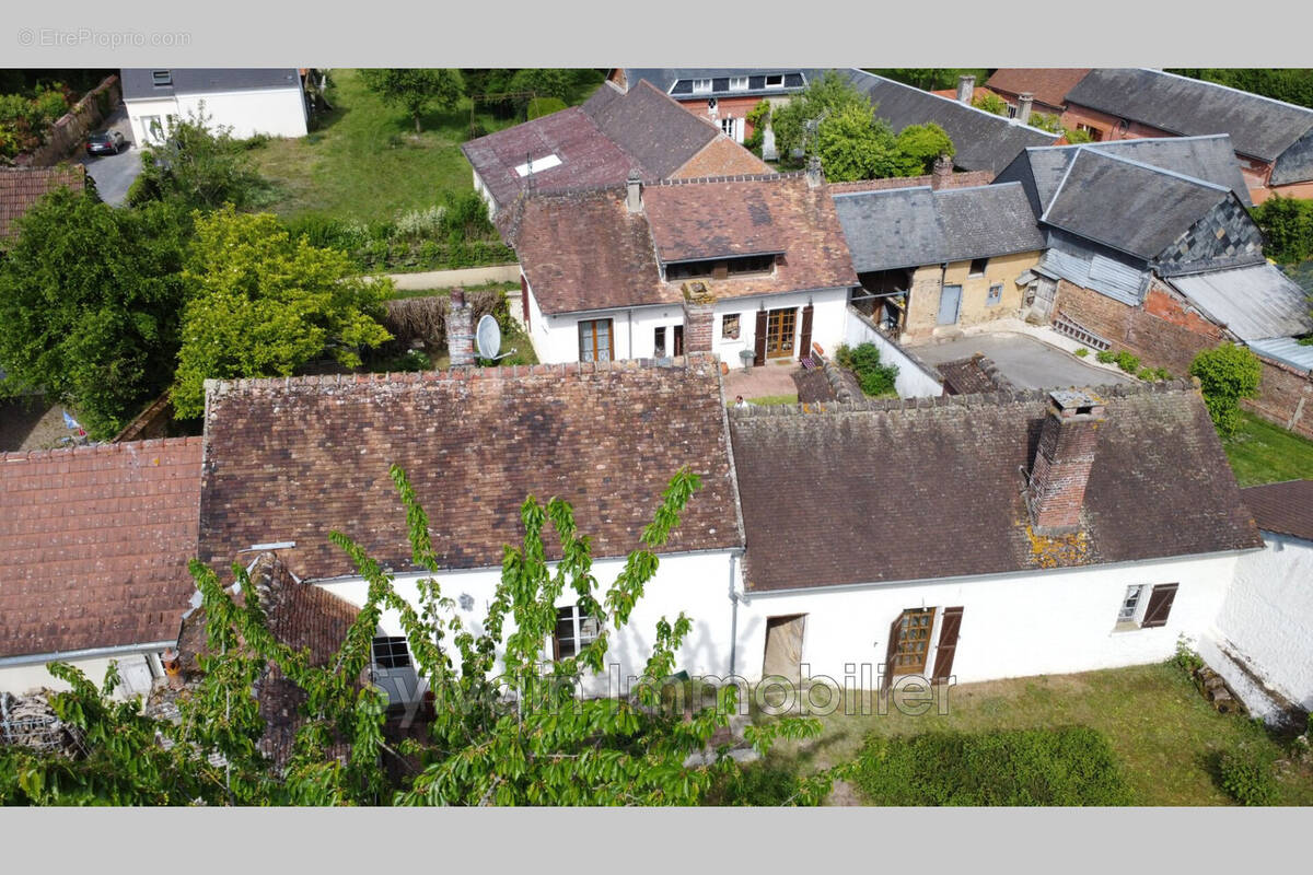 Maison à MILLY-SUR-THERAIN
