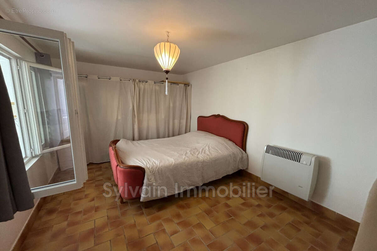 Maison à MILLY-SUR-THERAIN