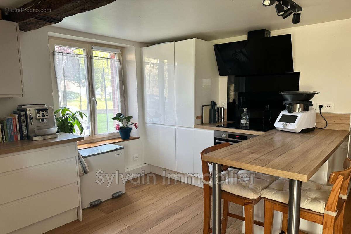 Maison à NEUFCHATEL-EN-BRAY