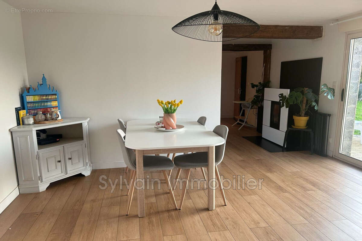 Maison à NEUFCHATEL-EN-BRAY