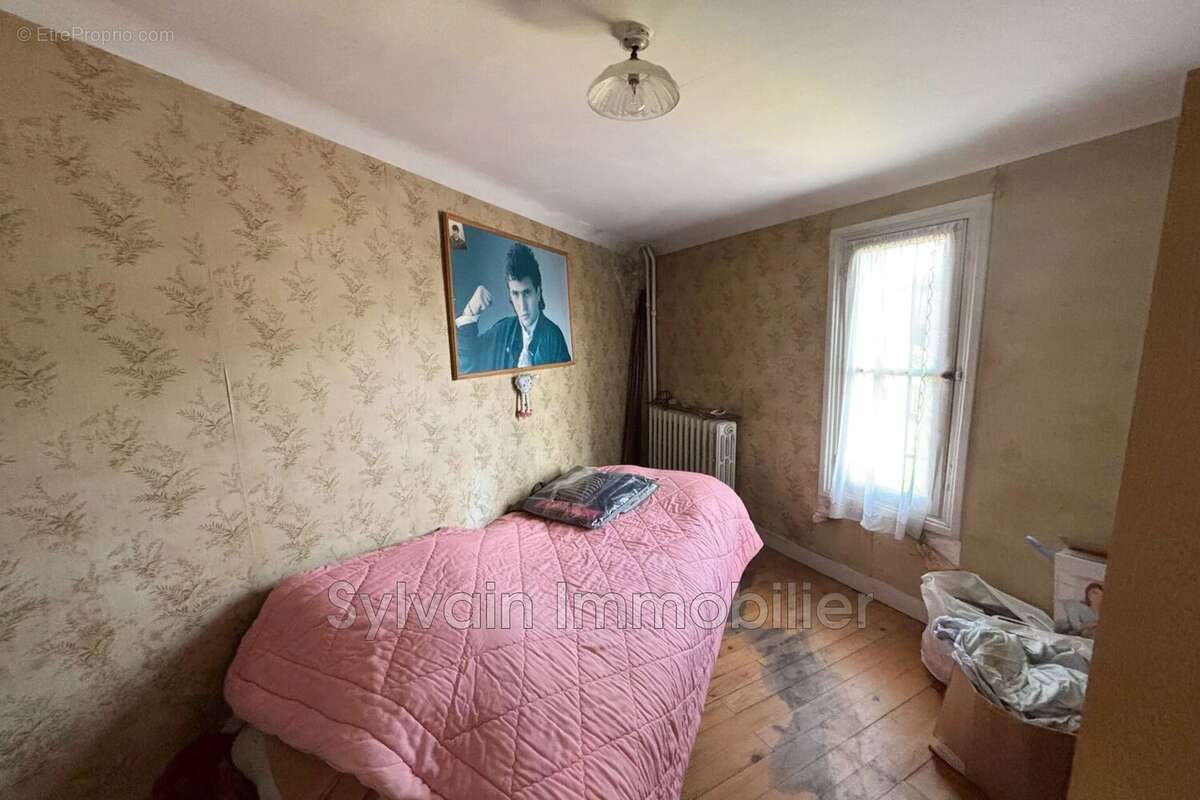 Maison à MILLY-SUR-THERAIN