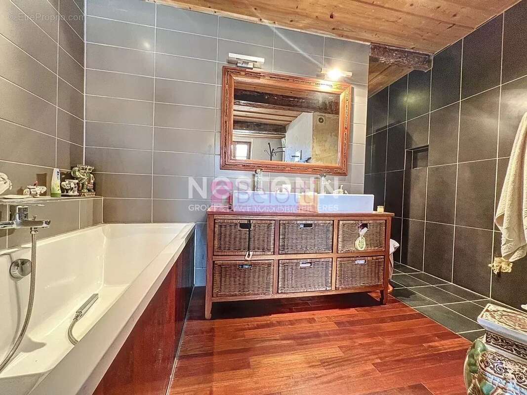 Appartement à MONTESQUIEU-VOLVESTRE
