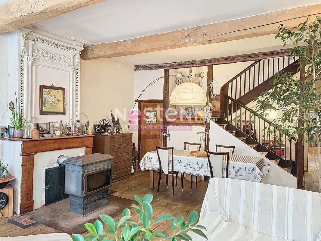 Appartement à MONTESQUIEU-VOLVESTRE