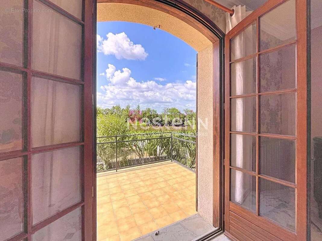 Maison à LAVERNOSE-LACASSE