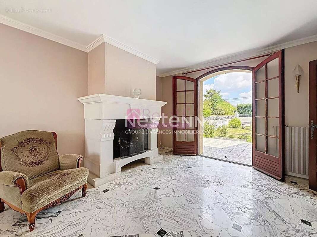 Maison à LAVERNOSE-LACASSE