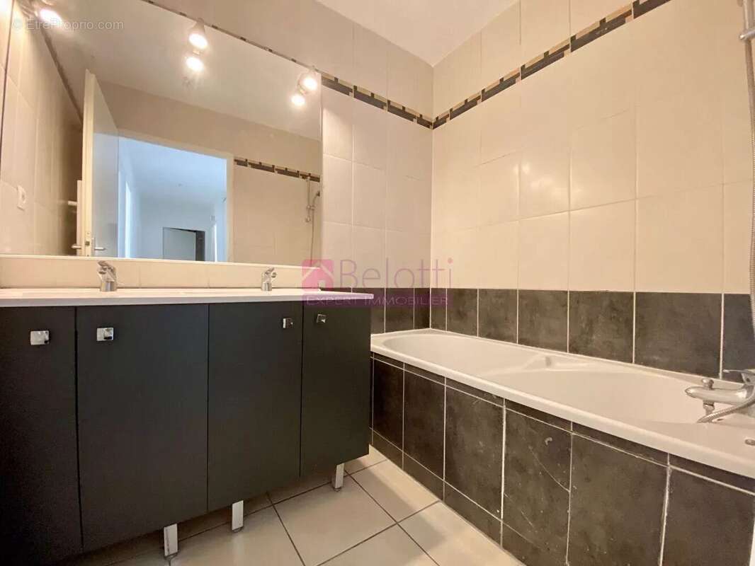 Appartement à AUCAMVILLE