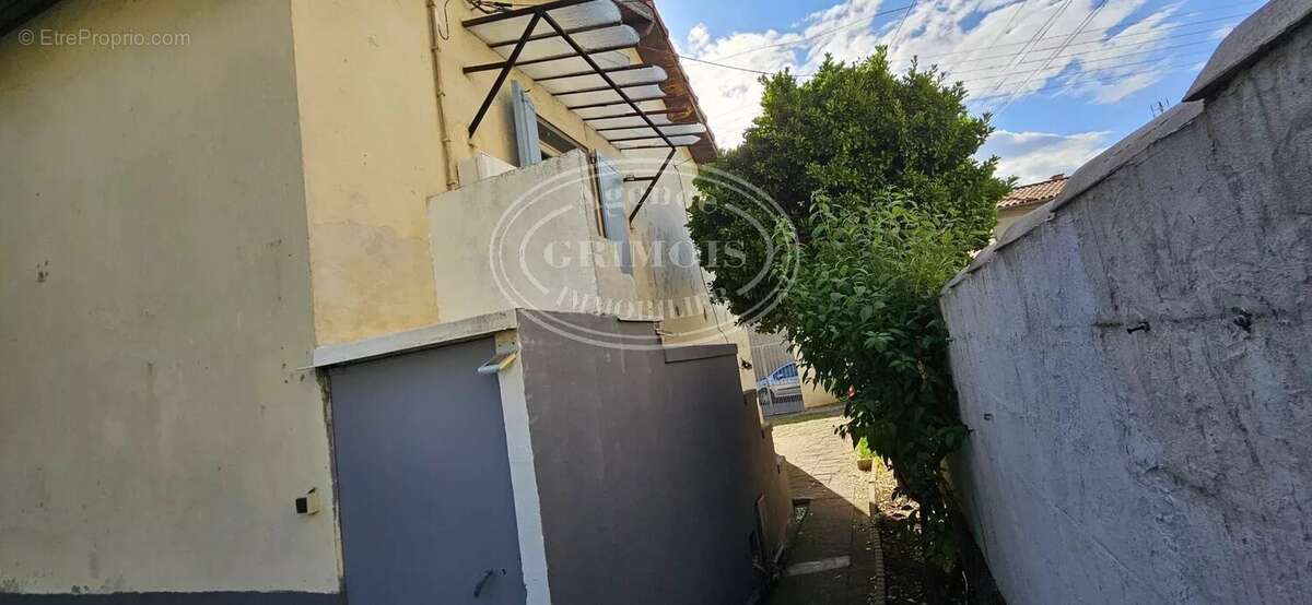 Maison à LEZIGNAN-CORBIERES