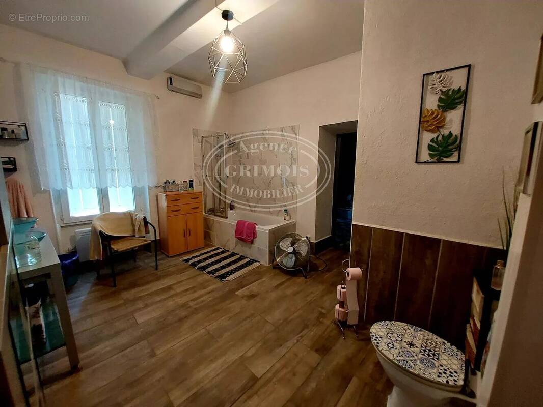 Maison à LEZIGNAN-CORBIERES