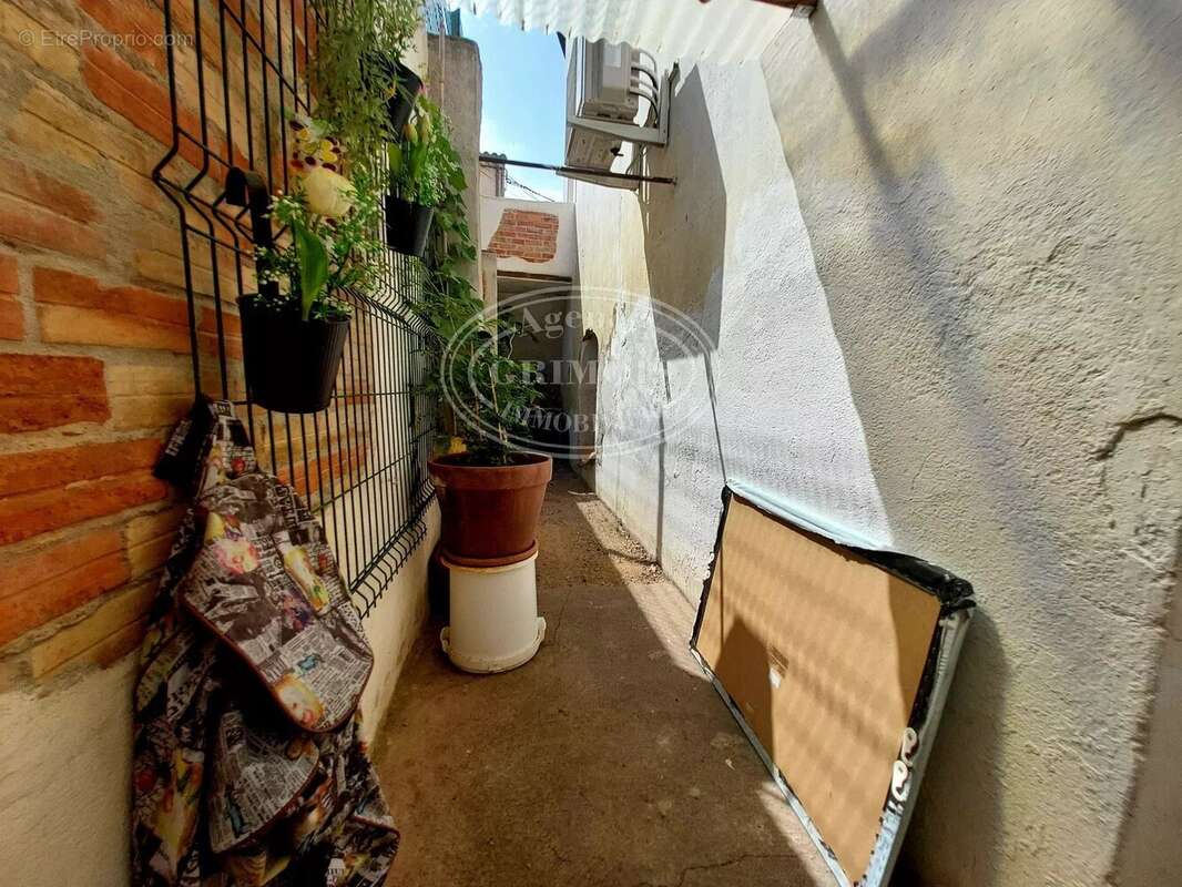 Maison à LEZIGNAN-CORBIERES