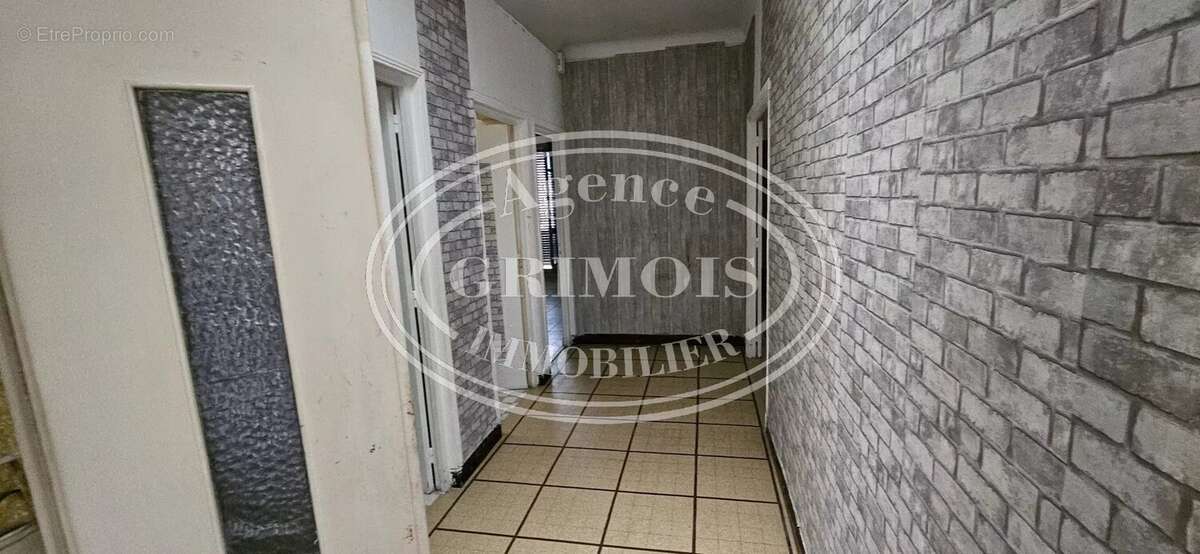 Appartement à LEZIGNAN-CORBIERES