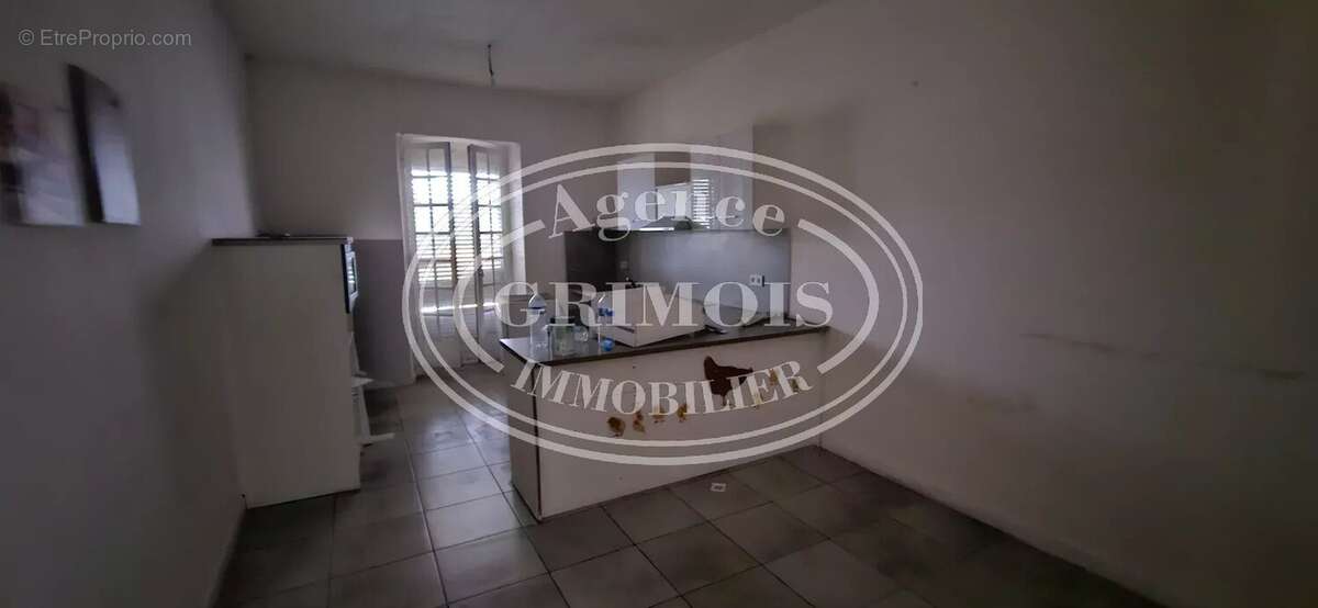 Appartement à LEZIGNAN-CORBIERES