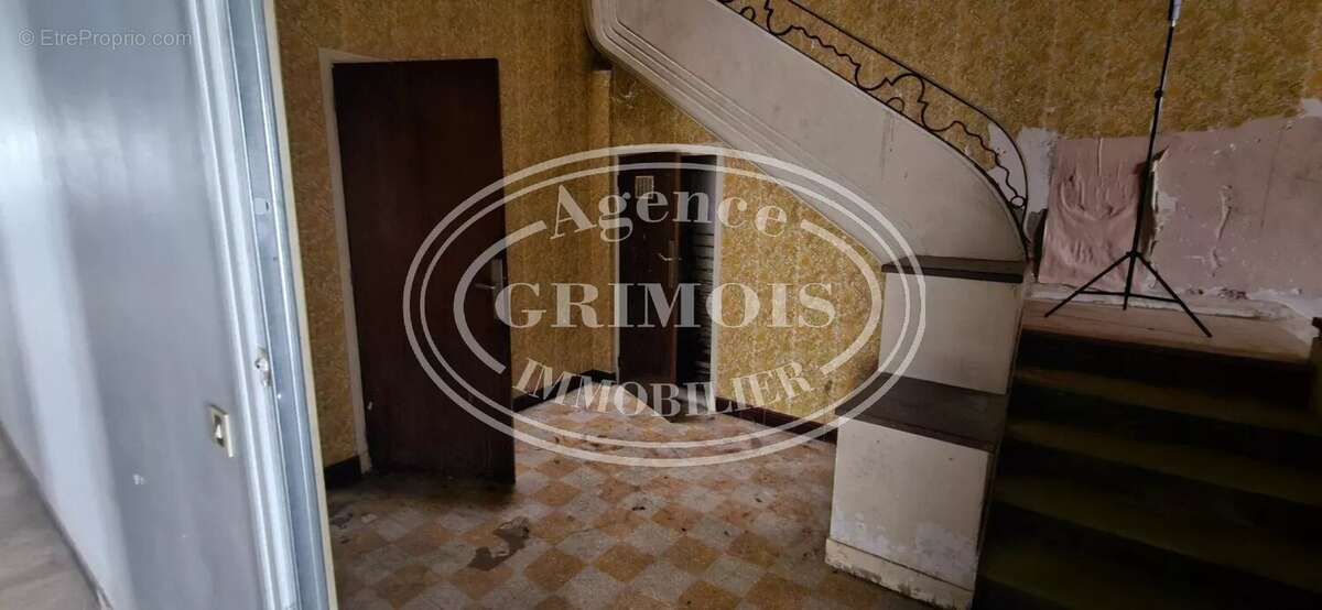 Appartement à LEZIGNAN-CORBIERES