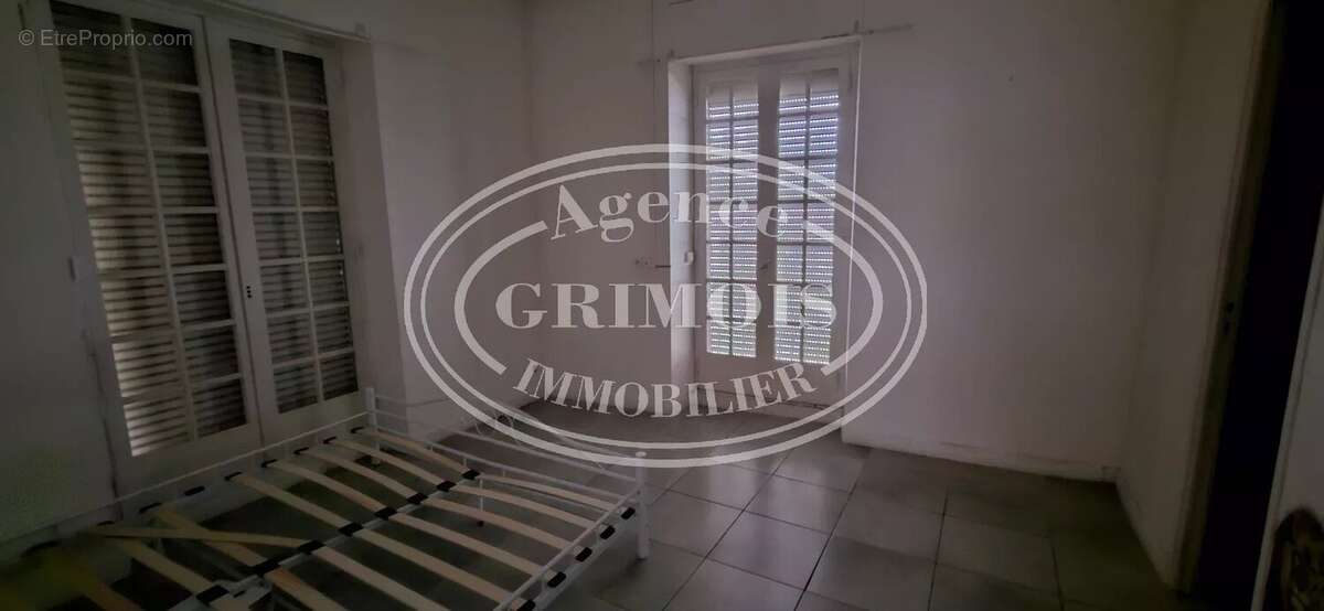 Appartement à LEZIGNAN-CORBIERES