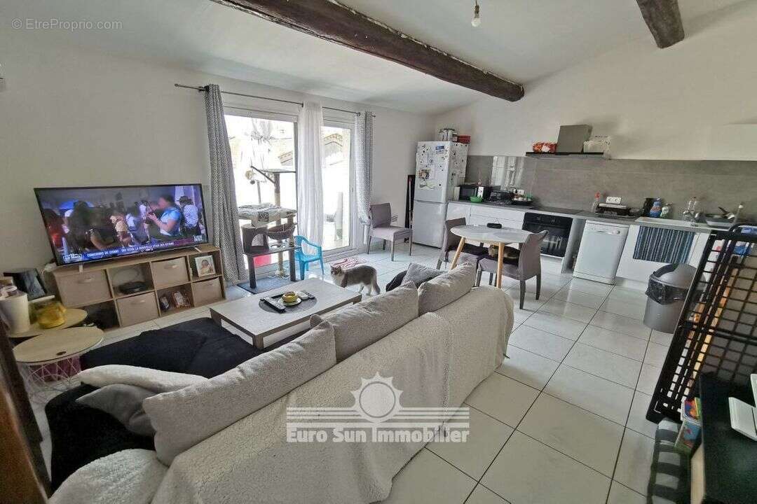 Appartement à NISSAN-LEZ-ENSERUNE