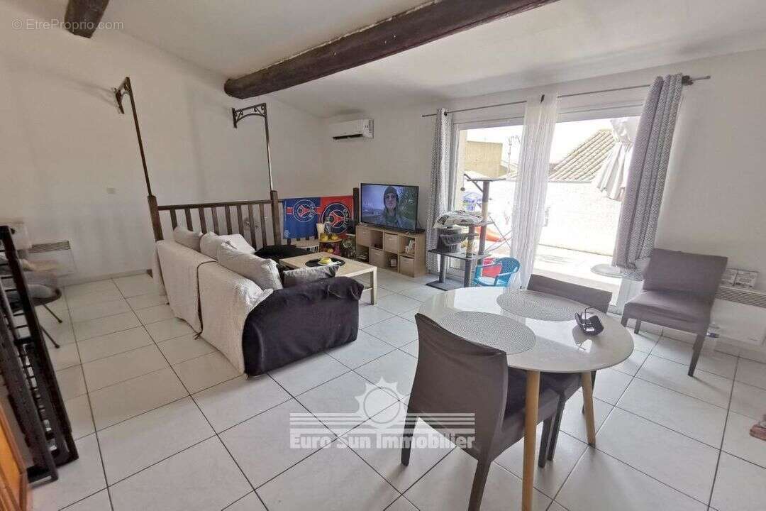 Appartement à NISSAN-LEZ-ENSERUNE