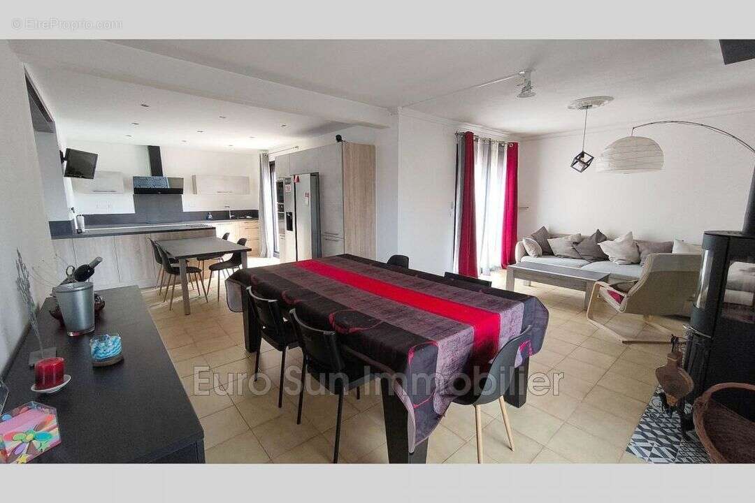 Maison à NISSAN-LEZ-ENSERUNE