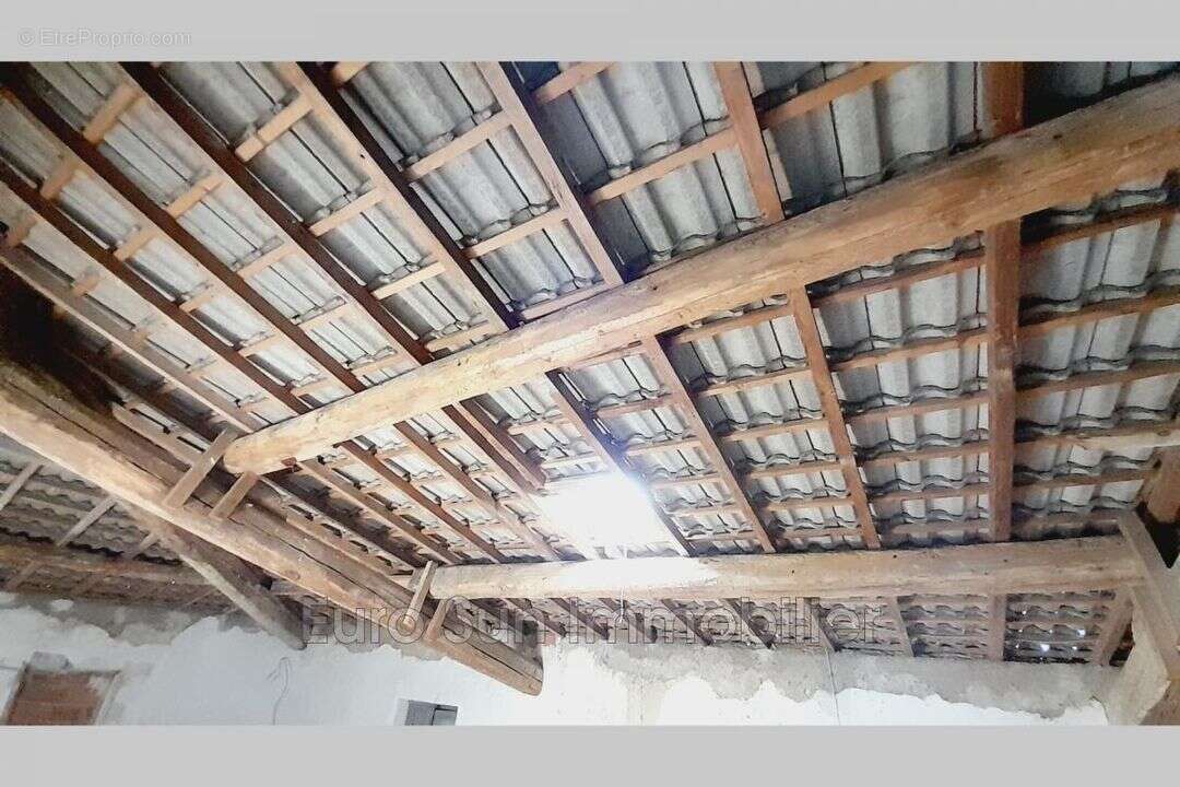 Maison à NISSAN-LEZ-ENSERUNE