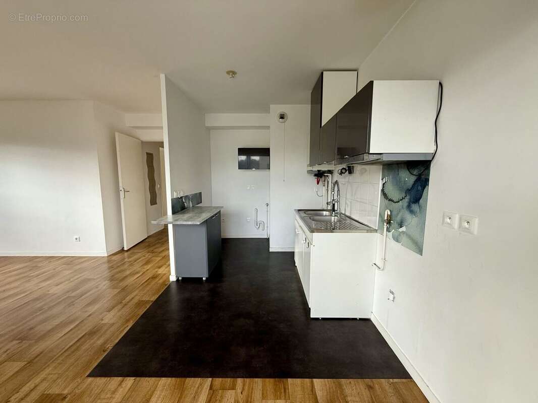 Appartement à SAINT-ETIENNE-DU-ROUVRAY