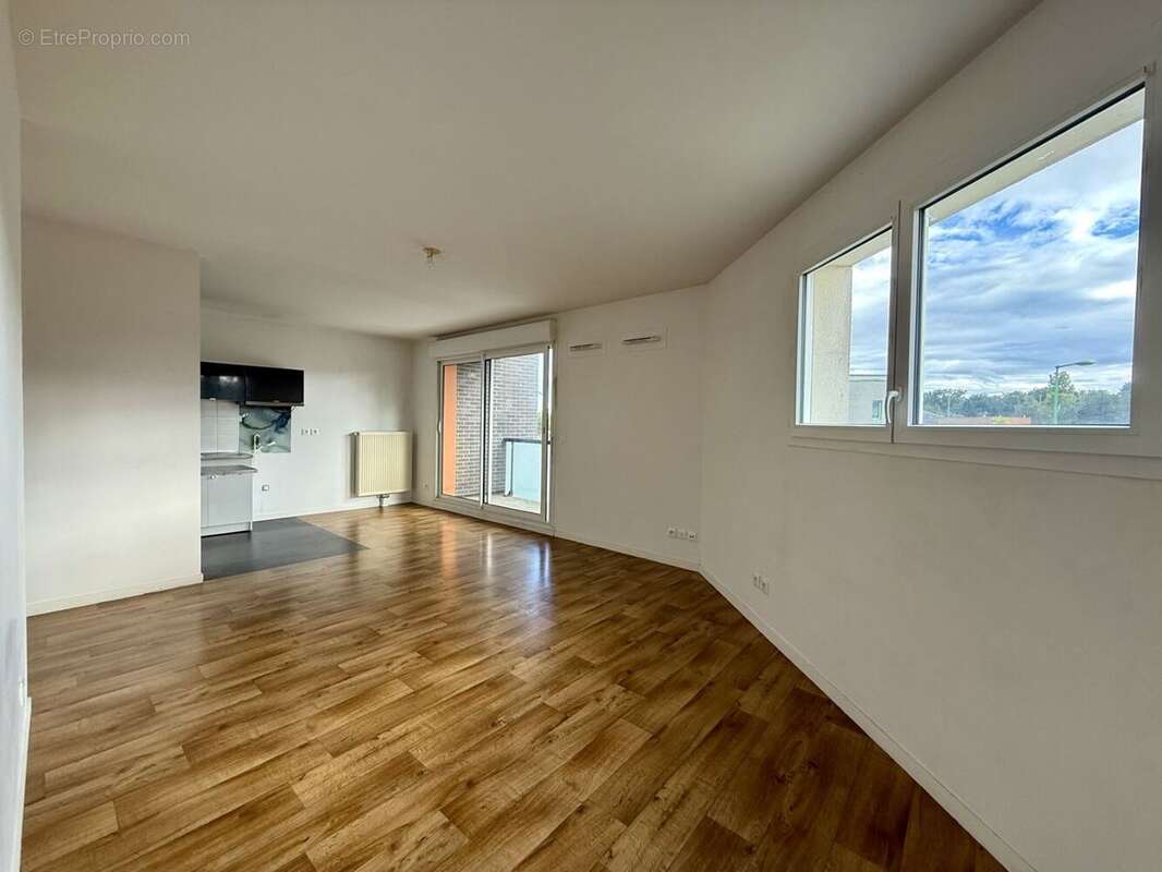 Appartement à SAINT-ETIENNE-DU-ROUVRAY