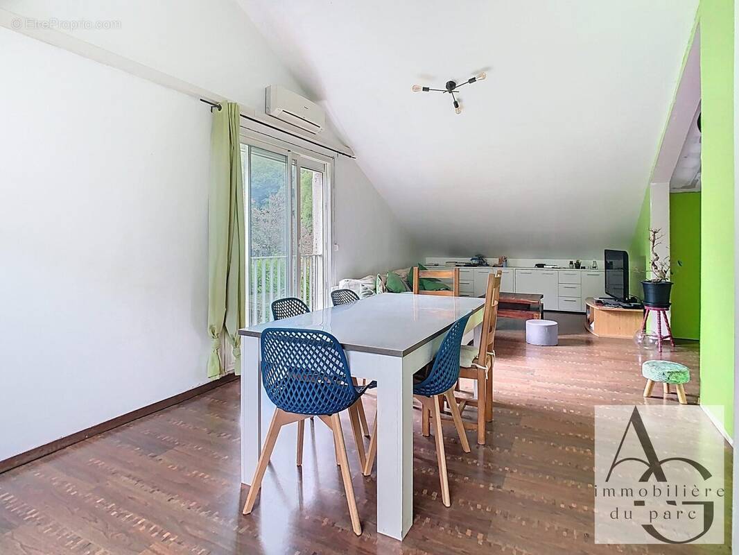 Maison à GRUCHET-LE-VALASSE