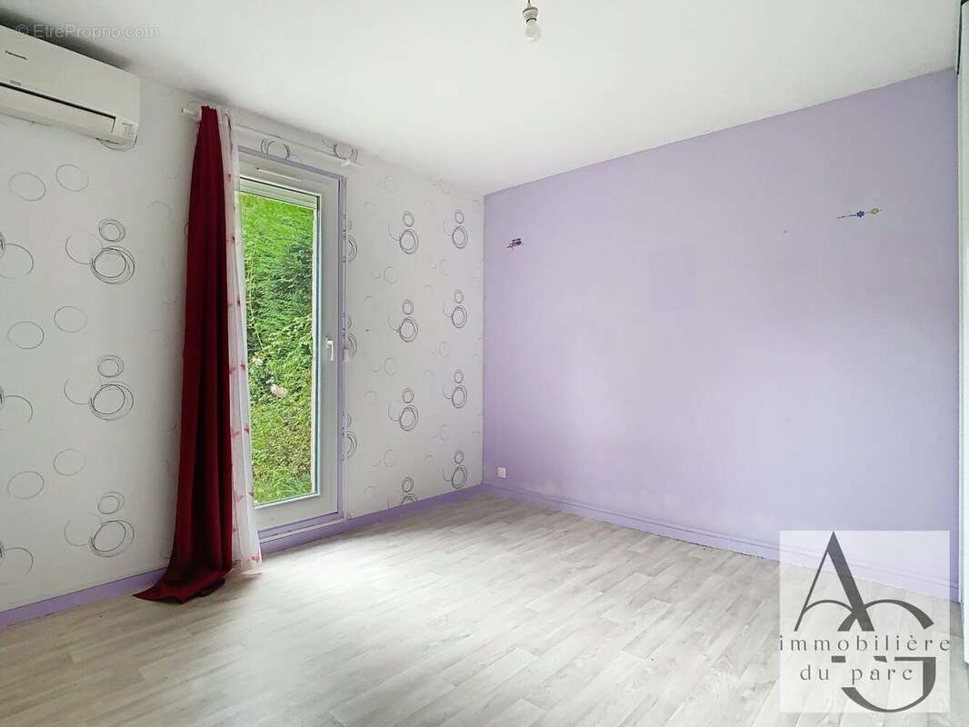 Maison à GRUCHET-LE-VALASSE