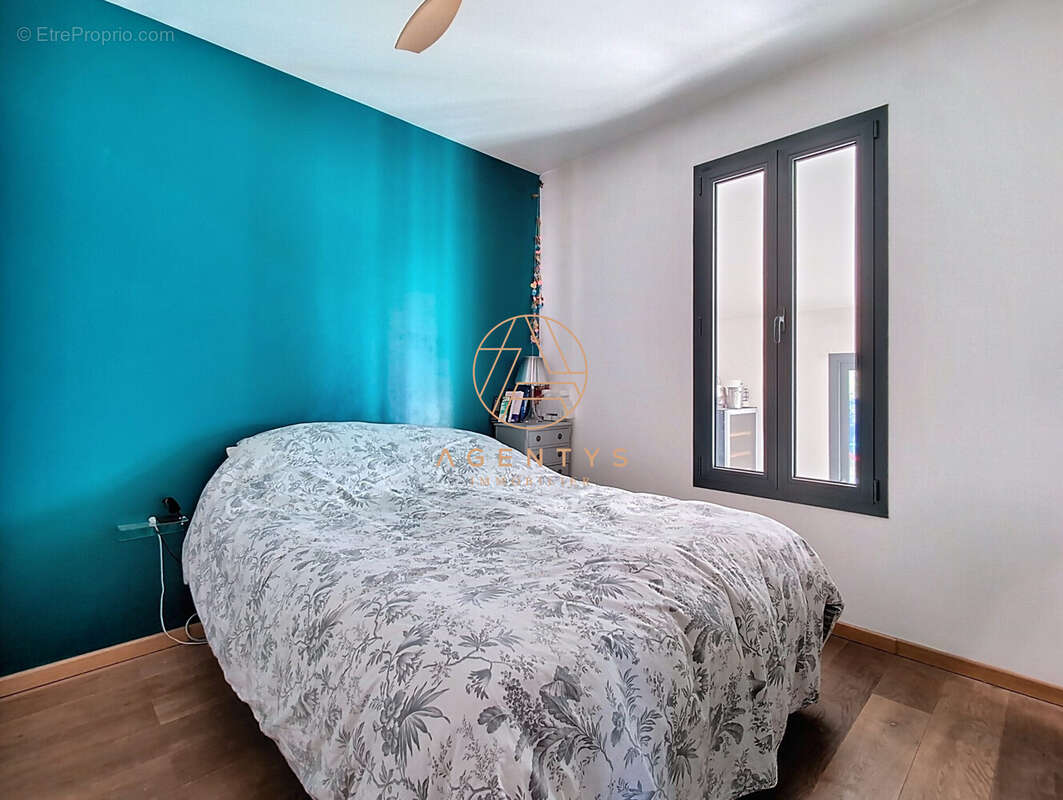 Maison à SAINT-MAUR-DES-FOSSES