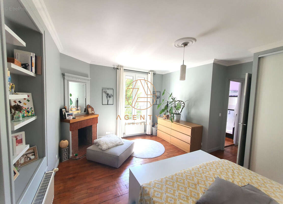 Maison à CHAMPIGNY-SUR-MARNE