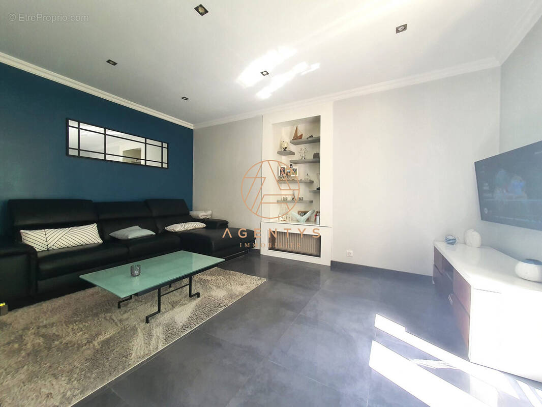 Maison à CHAMPIGNY-SUR-MARNE