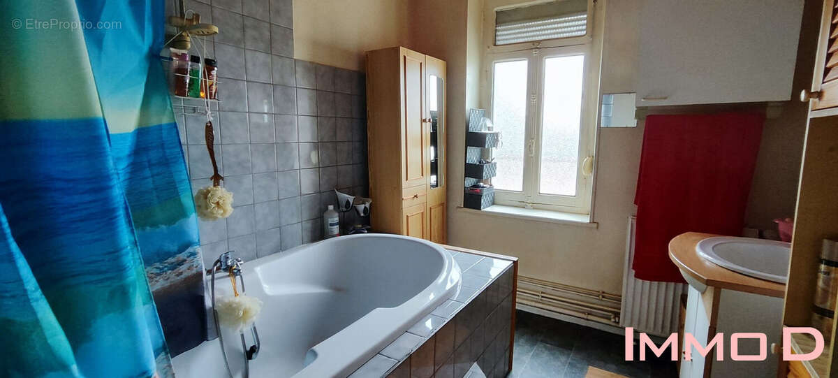 Appartement à THAON-LES-VOSGES
