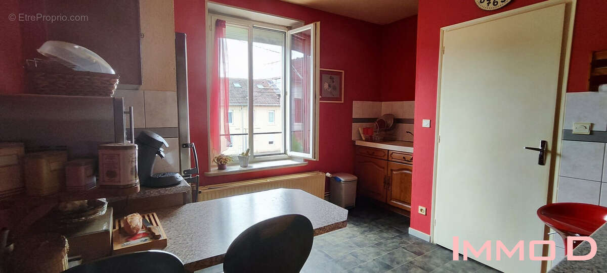 Appartement à THAON-LES-VOSGES