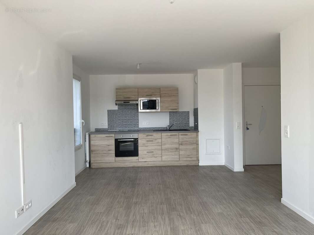 Appartement à CORBEIL-ESSONNES