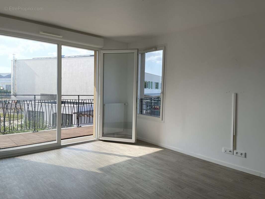 Appartement à CORBEIL-ESSONNES