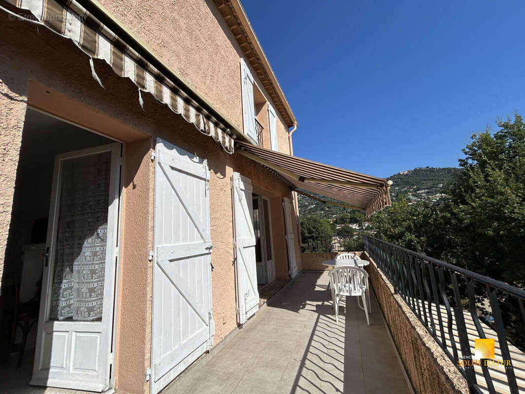 Appartement à PEYMEINADE