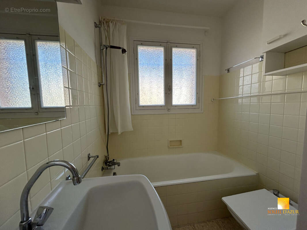 Appartement à PEYMEINADE