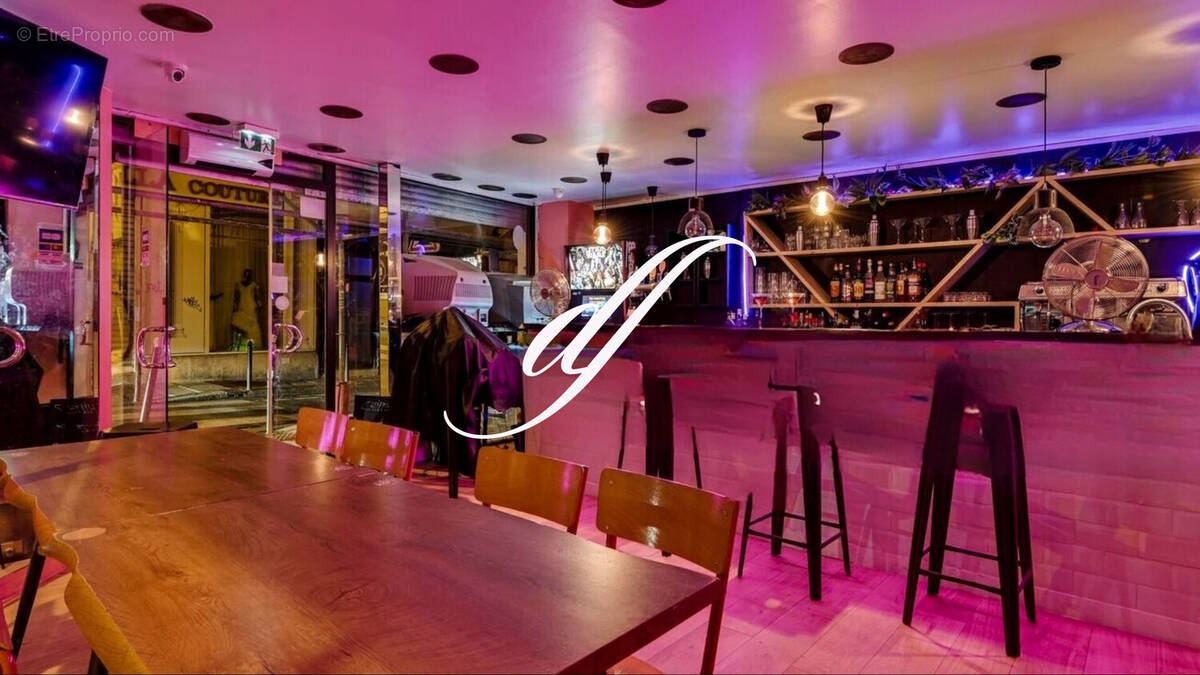 Commerce à PARIS-2E