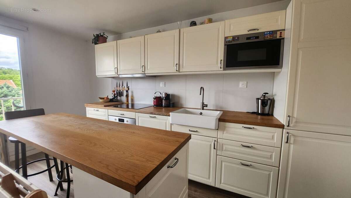 Appartement à MAISONS-ALFORT